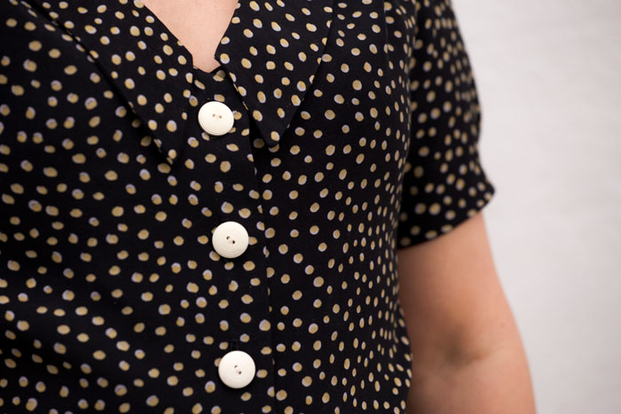 mimi blouse buttons